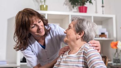 Funciones de Enfermería en el Cuidado de Ancianos
